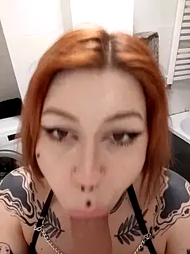 Изображение секс-шоу модели divine_eve