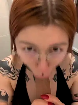 Изображение секс-шоу модели divine_eve