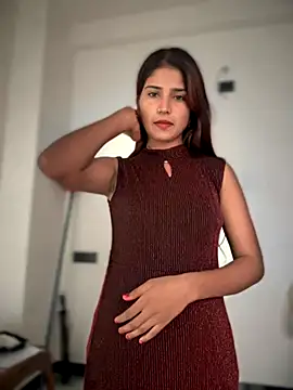 4U143's sex show image