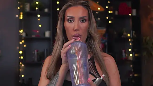 Evelyn_Evyyy's sex show image