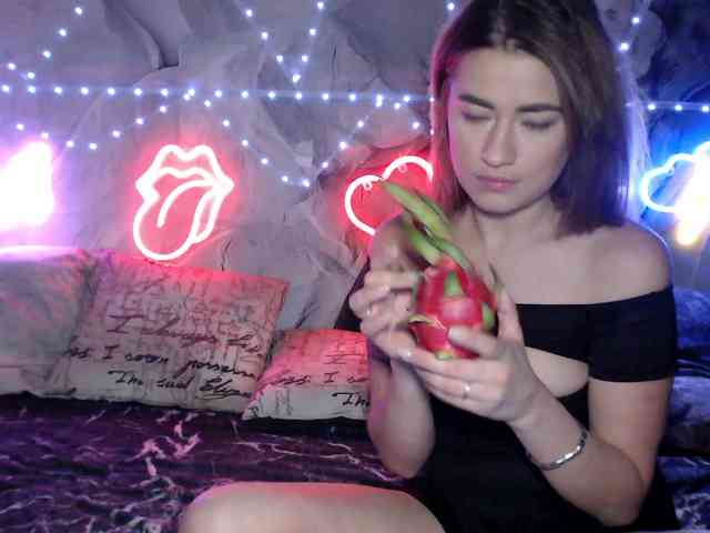 2Laski2's sex show image