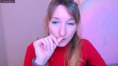 Изображение секс-шоу модели LillyBluee Изображение секс-шоу модели LillyBluee