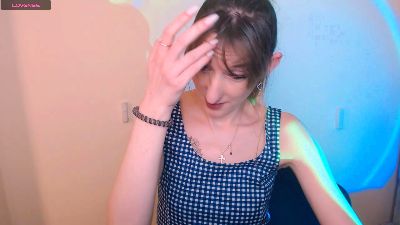 Изображение секс-шоу модели LillyBluee Изображение секс-шоу модели LillyBluee