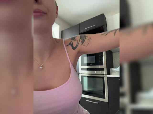 Sexshow-Bild von RoxyDoll