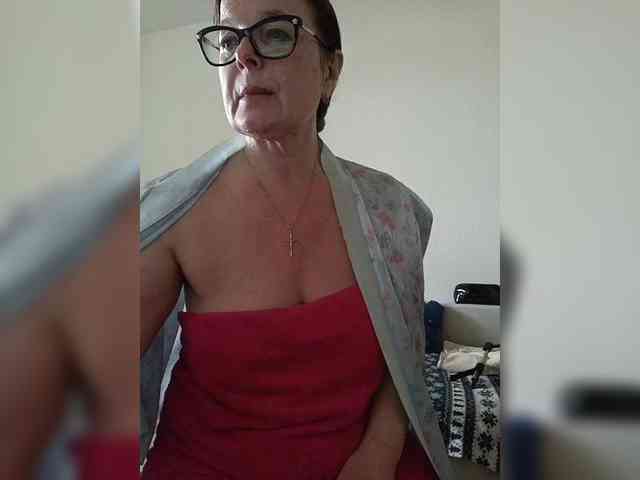 Изображение секс-шоу модели HelenBerg