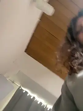 Larissa_Antonella's sex show image