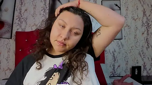 Larissa_Antonella's sex show image