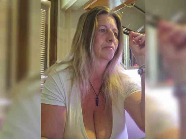 JennaDeluxe's sex show image