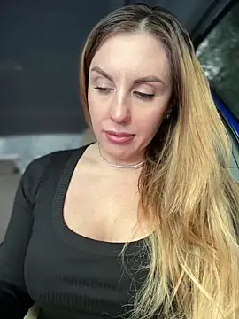 Sexshow-Bild von MilfNextDoor20