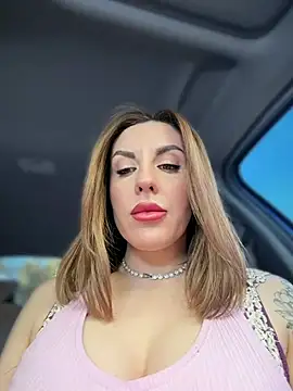 MilfNextDoor20's sex show image