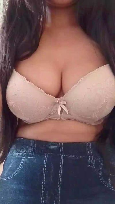 Sexshow-Bild von TinyJasmine Sexshow-Bild von TinyJasmine