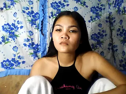 PinaySkinnyJust18's sex show image