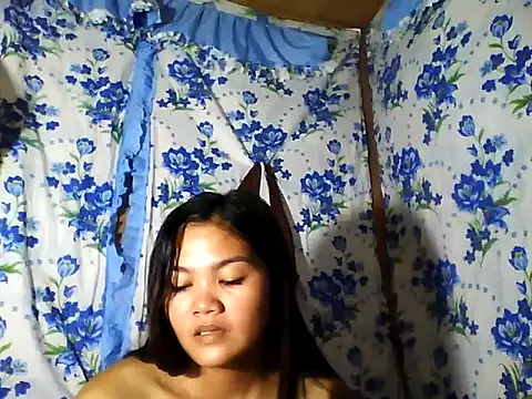 PinaySkinnyJust18's sex show image