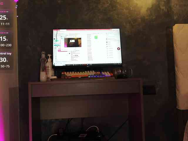 Koketka's sex show image Koketka's sex show image