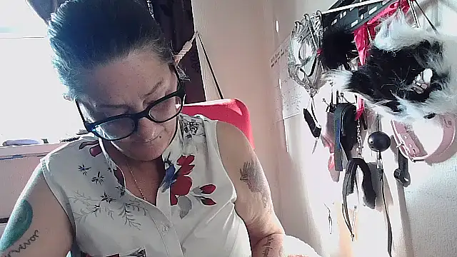 Mrs-Ivy's sex show image