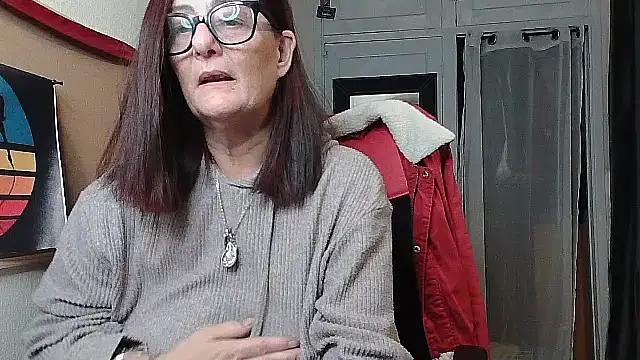 Mrs-Ivy's sex show image Mrs-Ivy's sex show image