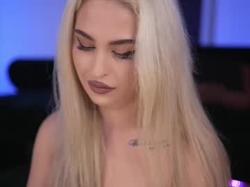 bia_kristal's sex show image