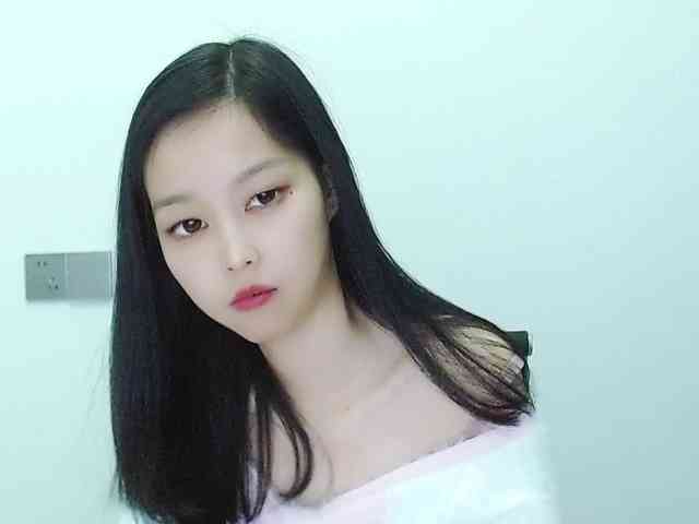 Selinababy99's sex show image