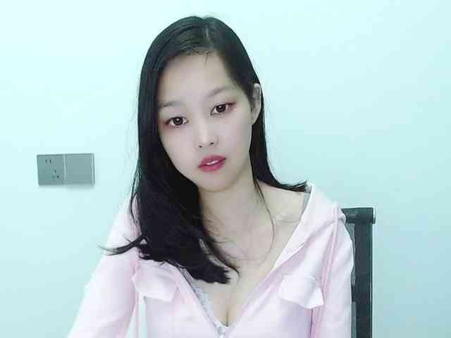 Изображение секс-шоу модели Selinababy99