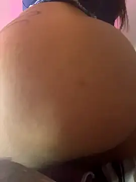 izanmiller2001's sex show image