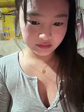 Изображение секс-шоу модели chenyu0308 Изображение секс-шоу модели chenyu0308