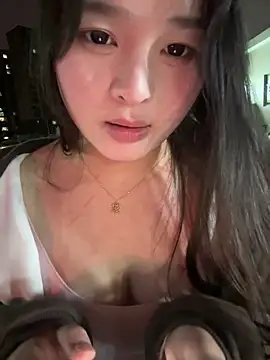 Изображение секс-шоу модели chenyu0308 Изображение секс-шоу модели chenyu0308