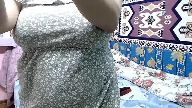 Adelinemilf's sex show image