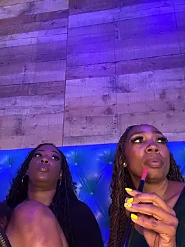 Sexshow-Bild von ForbiddenAddictions2