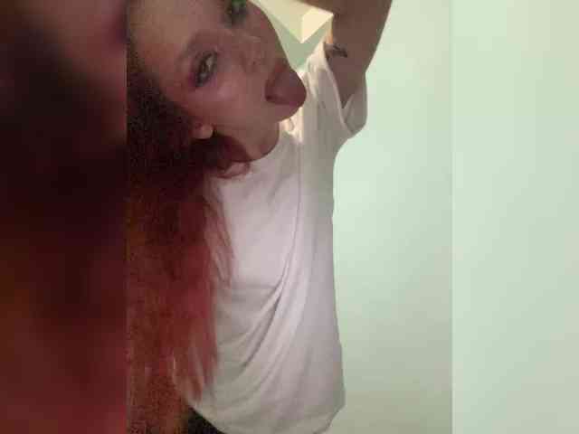 Изображение секс-шоу модели KiraSaud69 Изображение секс-шоу модели KiraSaud69