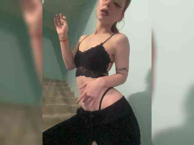 Изображение секс-шоу модели KiraSaud69 Изображение секс-шоу модели KiraSaud69