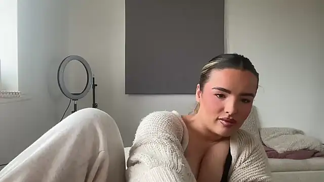 maisiesmithx's sex show image