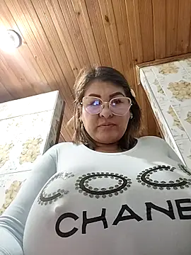 Изображение секс-шоу модели AlexxiaaMat Изображение секс-шоу модели AlexxiaaMat