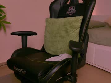 Изображение секс-шоу модели shywetnameless