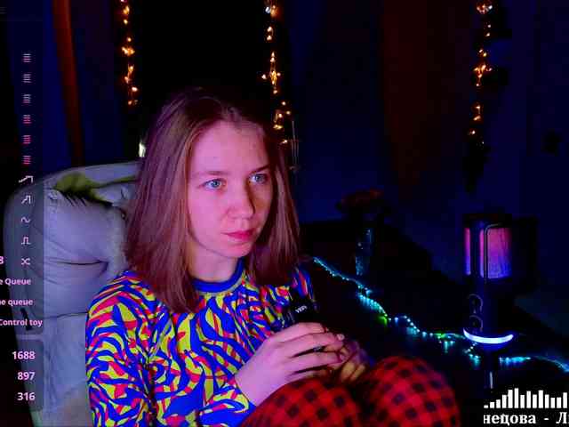 Vita-min-4ik's sex show image