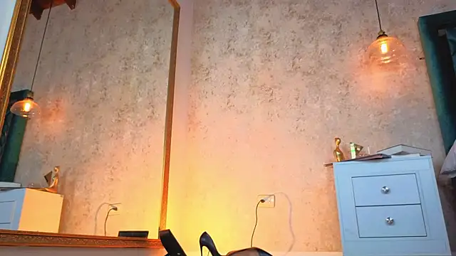 AlessiaLondon's sex show image