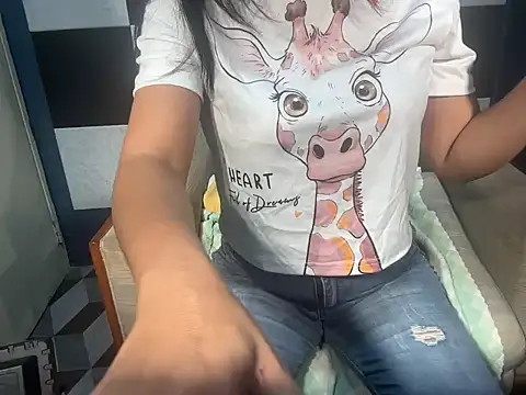 asian-doll's sex show image