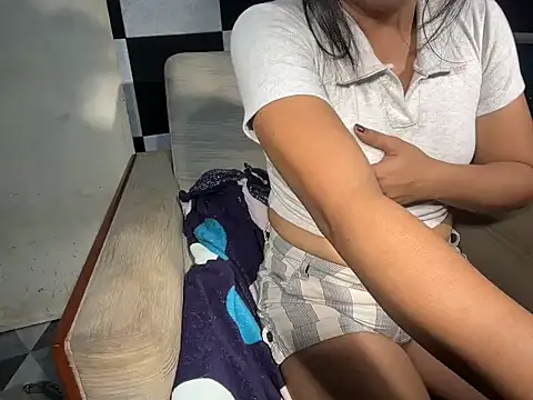 asian-doll's sex show image