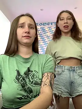 HotCaramellsTV's sex show image