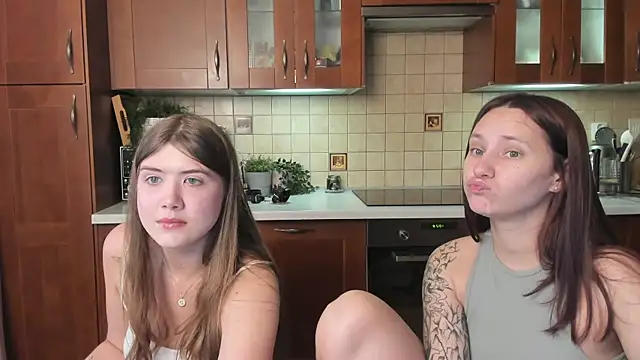 Sexshow-Bild von HotCaramellsTV