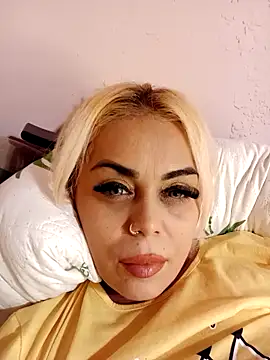 izauri2025's sex show image