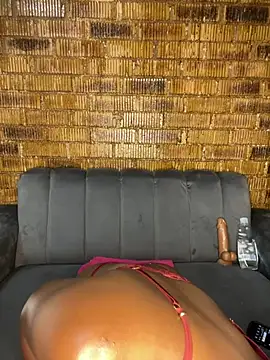 Изображение секс-шоу модели SP1CY_MOMMY