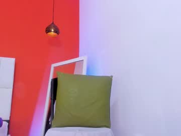 hassly_hot69's sex show image