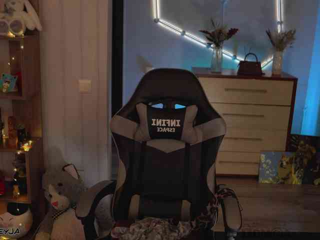 Изображение секс-шоу модели ManiFreyja Изображение секс-шоу модели ManiFreyja