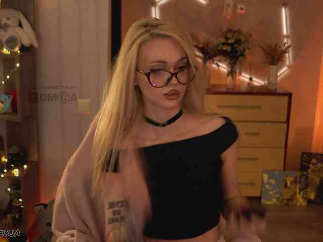 Изображение секс-шоу модели ManiFreyja Изображение секс-шоу модели ManiFreyja