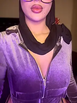 Изображение секс-шоу модели Doctoor-Maya