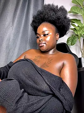 Изображение секс-шоу модели Honeycoco0211 Изображение секс-шоу модели Honeycoco0211