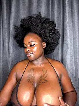 Изображение секс-шоу модели Honeycoco0211 Изображение секс-шоу модели Honeycoco0211