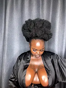 Изображение секс-шоу модели Honeycoco0211 Изображение секс-шоу модели Honeycoco0211