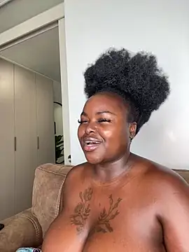 Honeycoco0211's sex show image