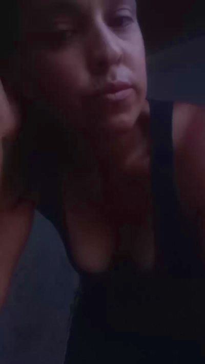 Bellota3232's sex show image